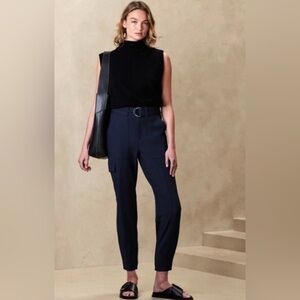 Banana Republic Slim Refined Stretch Cargo Trousers